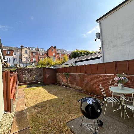 Stylish 3Br Cowes Cottage Close To The Waterfront Exterior foto