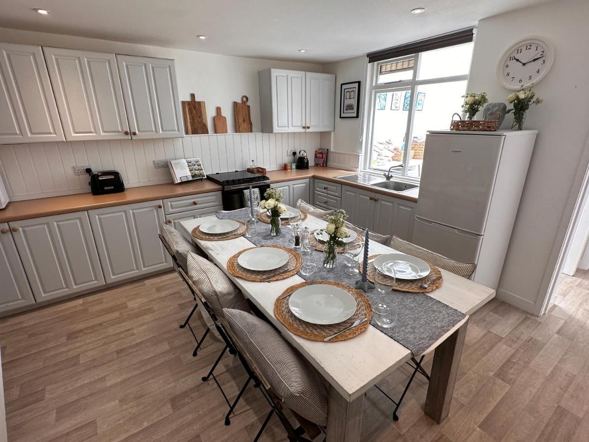 Stylish 3Br Cowes Cottage Close To The Waterfront Exterior foto