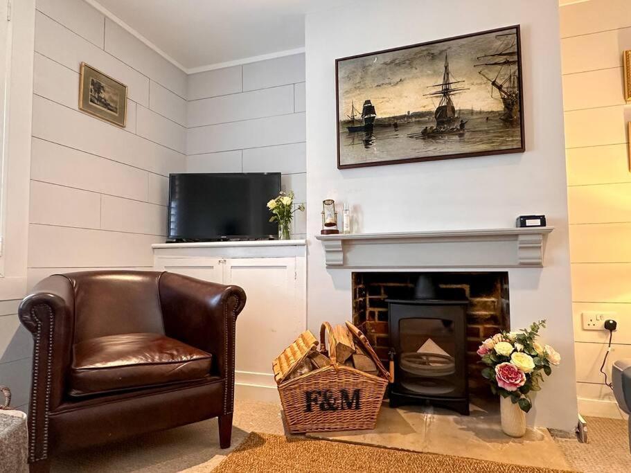 Stylish 3Br Cowes Cottage Close To The Waterfront Exterior foto