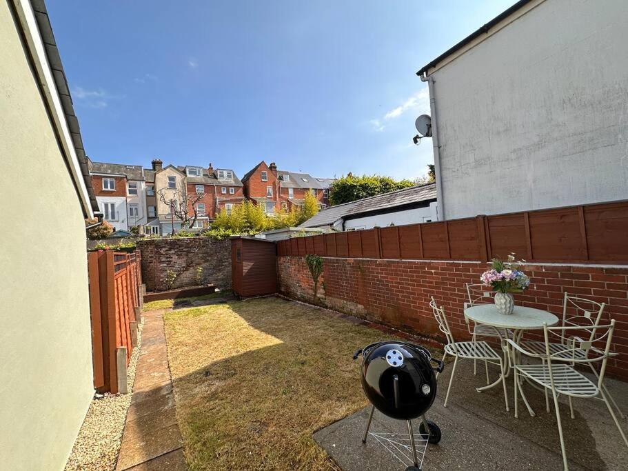 Stylish 3Br Cowes Cottage Close To The Waterfront Exterior foto