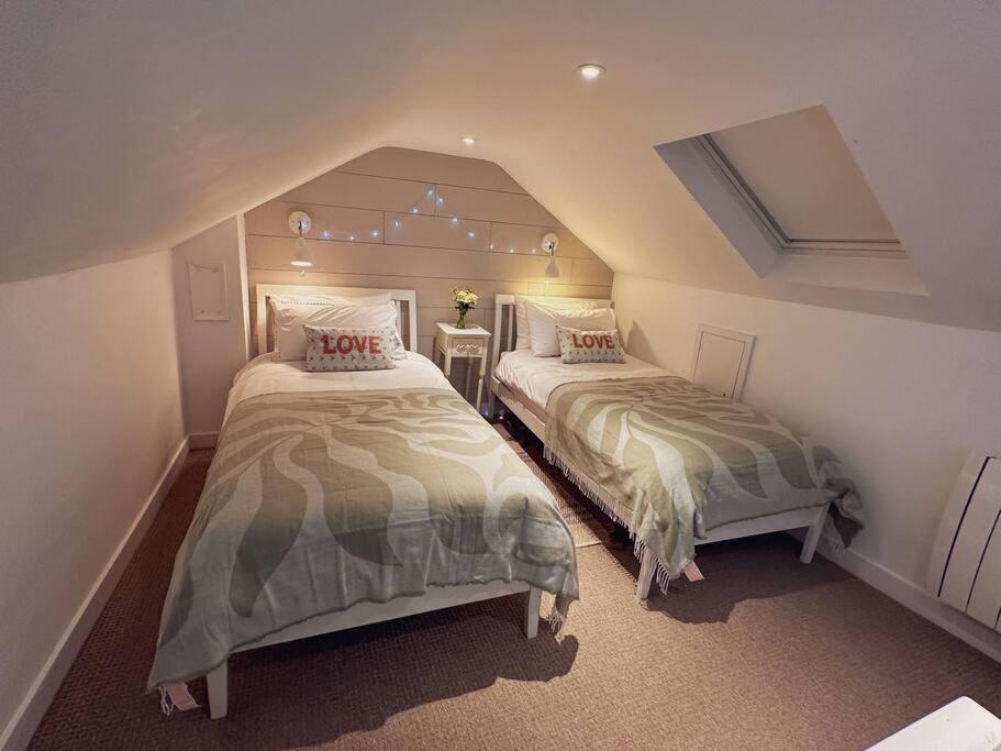 Stylish 3Br Cowes Cottage Close To The Waterfront Exterior foto
